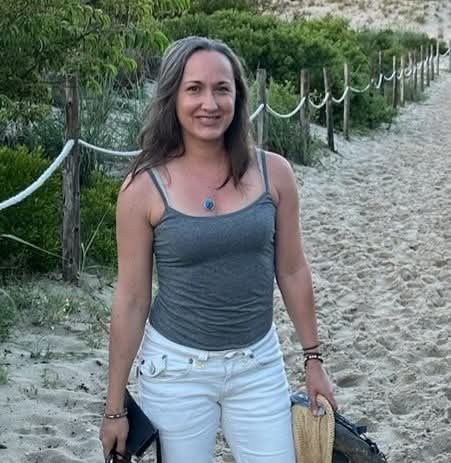 Dr. Lisa Mitchell